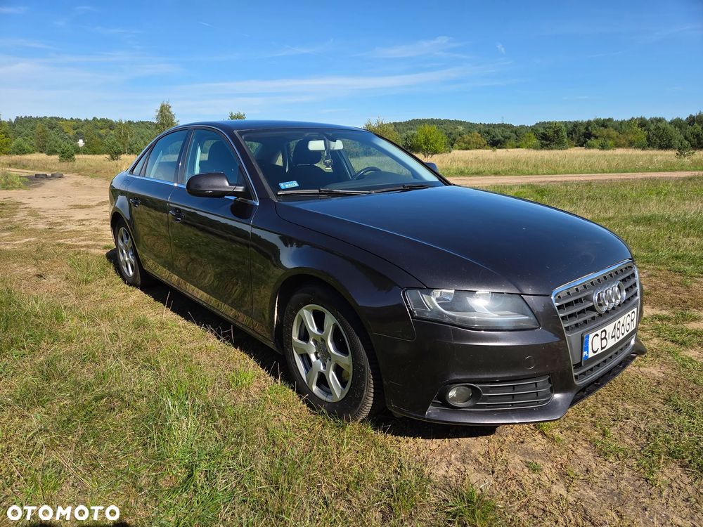 Audi A4 Limousine - 4