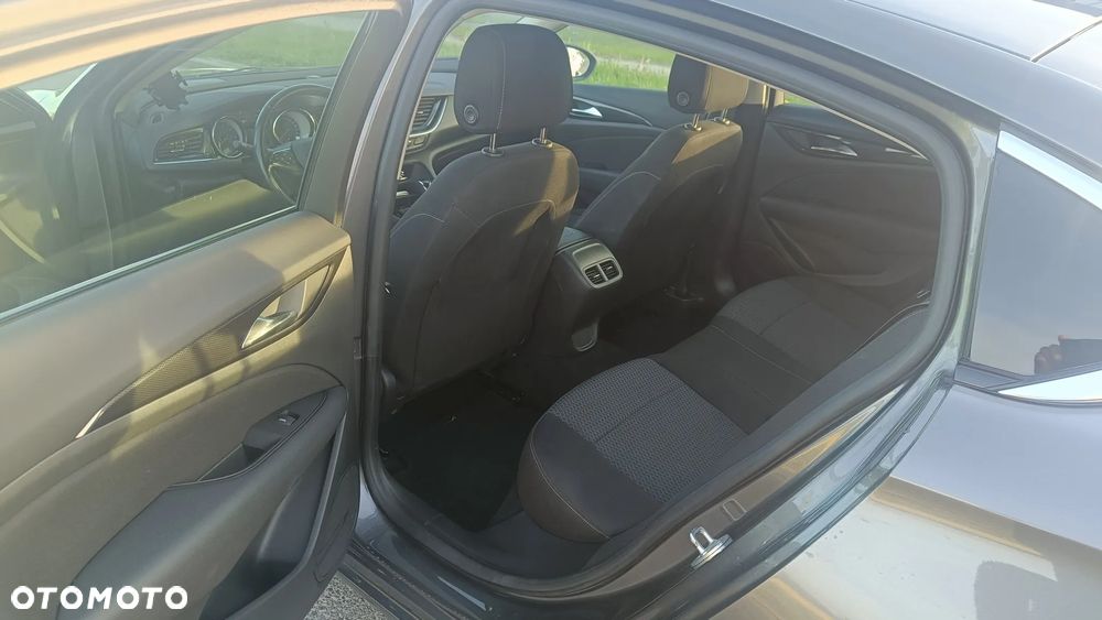 Opel Insignia 2.0 CDTI Business Elegance S&S - 11