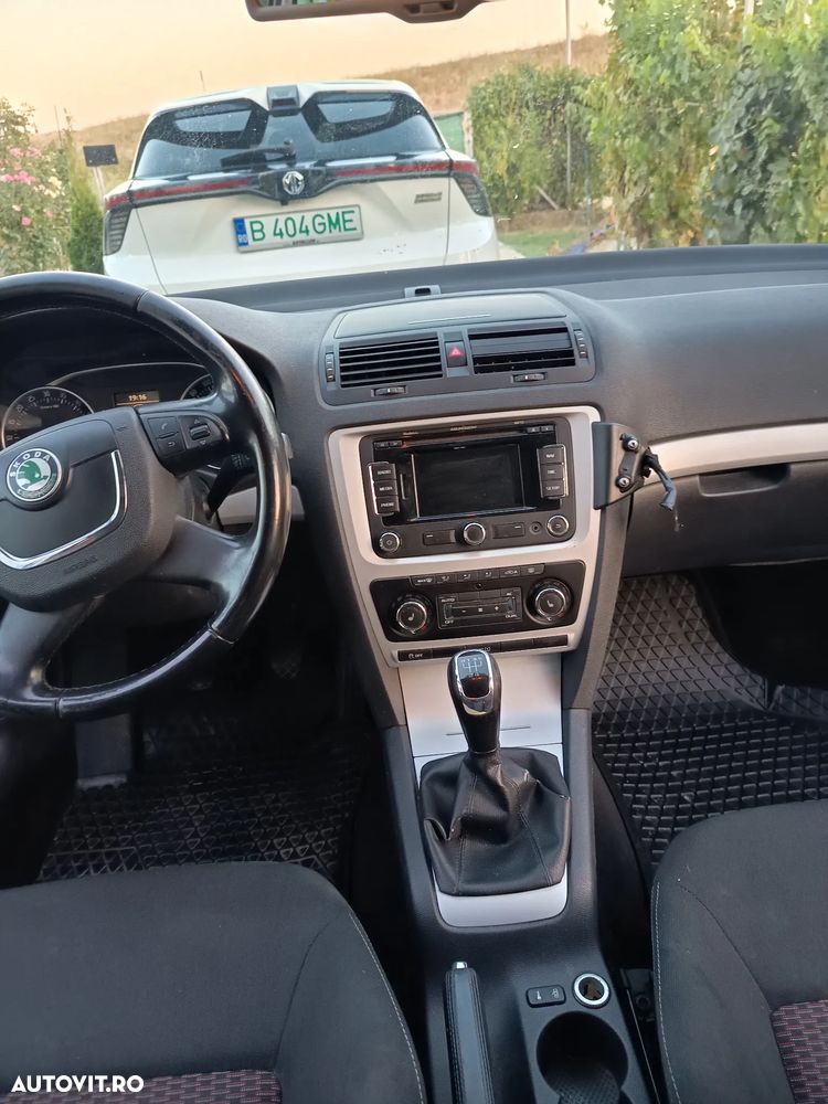 Skoda Octavia 1.6 TDI ELEGANCE - 16