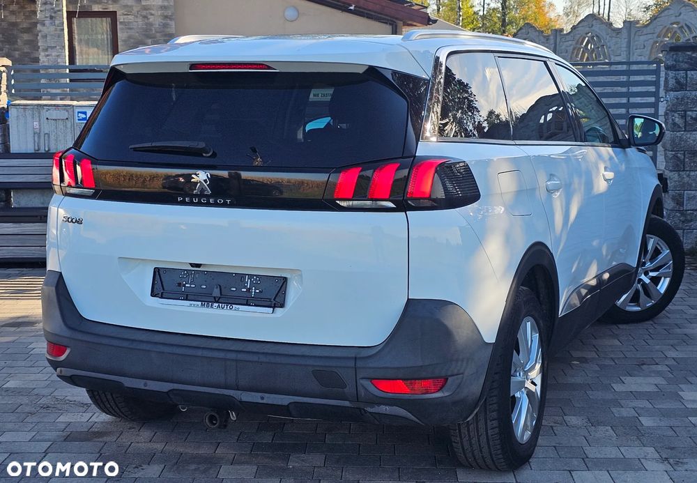 Peugeot 5008 - 5