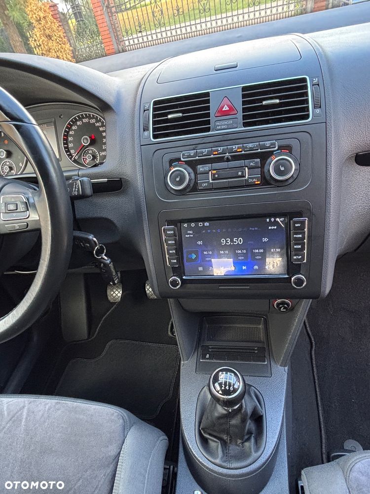 Volkswagen Touran 2.0 TDI DPF BlueMotion Technology Comfortline - 40