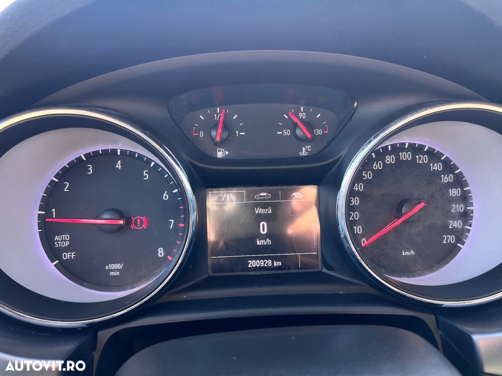 Opel Astra 1.2 Turbo Business Edition - 9