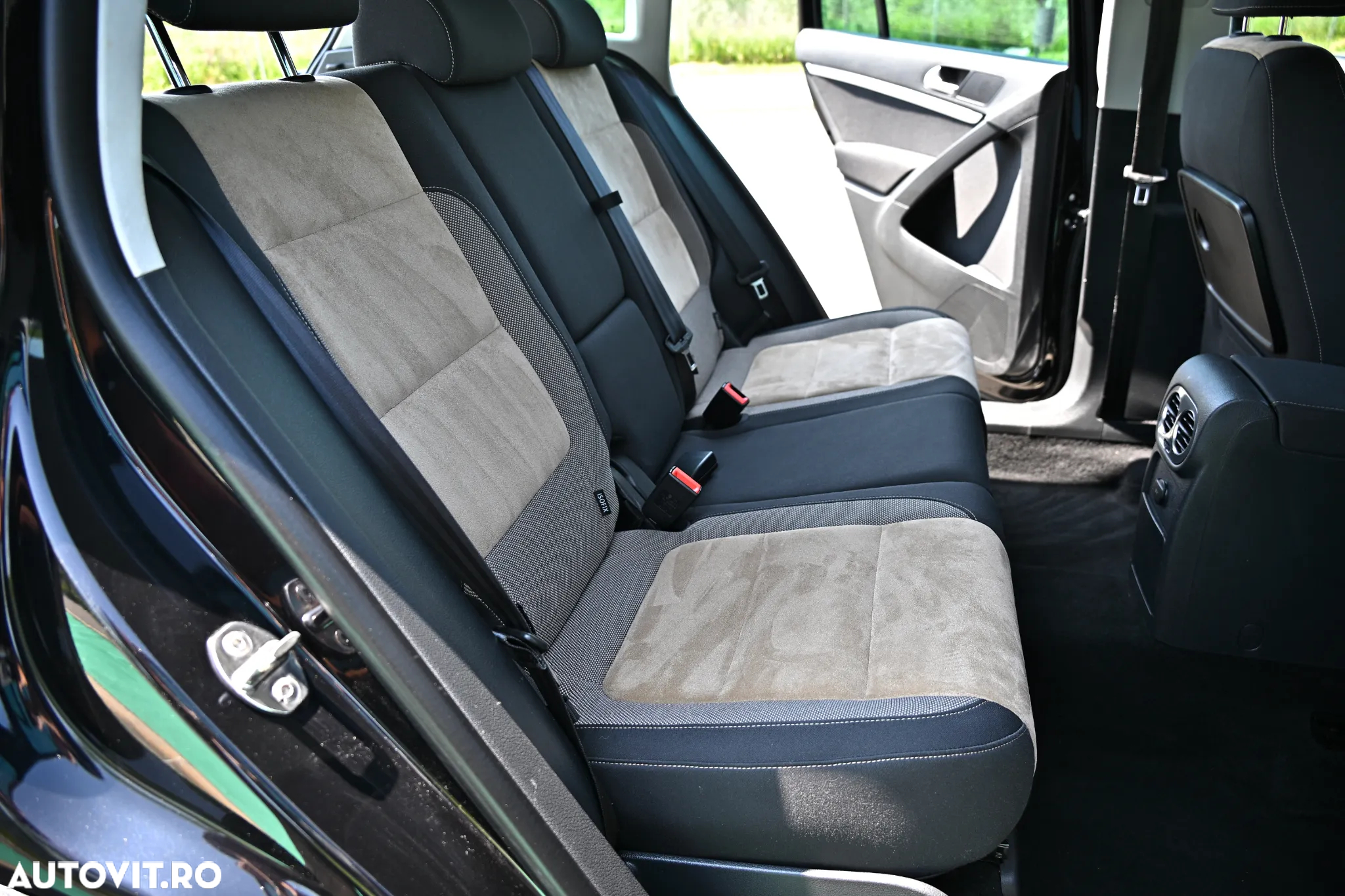 Volkswagen Tiguan 2.0 TDI 4Motion DSG Sport & Style - 15