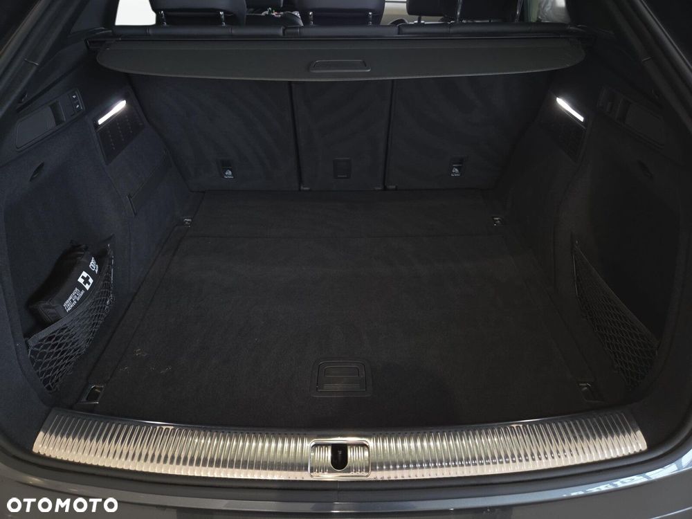 Audi Q5 Sportback - 32