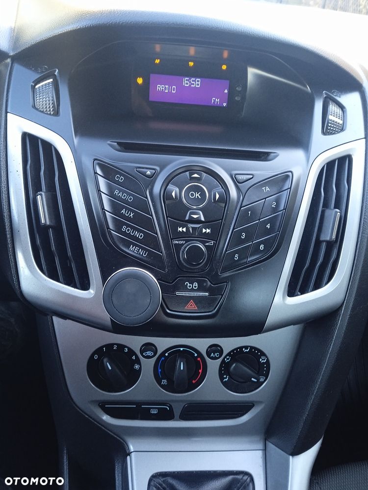 Ford Focus 1.6 Edition - 18