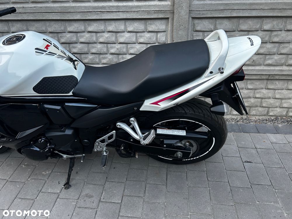 Suzuki GSX - 22