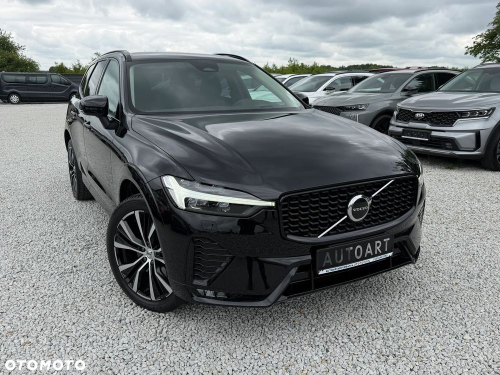 Volvo XC 60 B4 D AWD Ultimate Dark - 21
