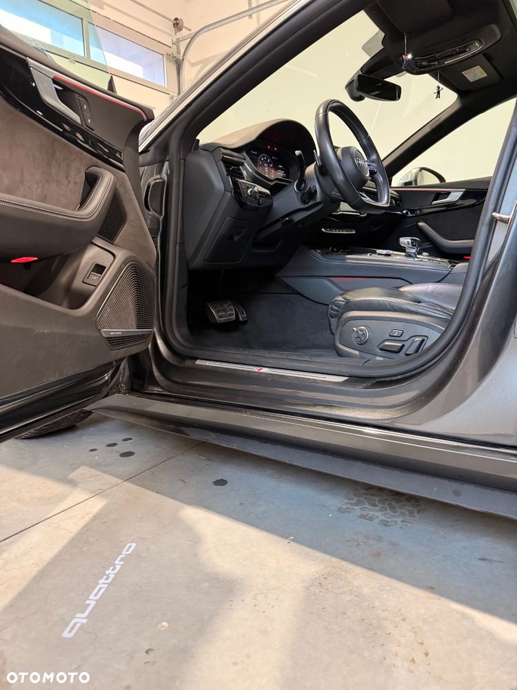 Audi S5 Coupé - 12