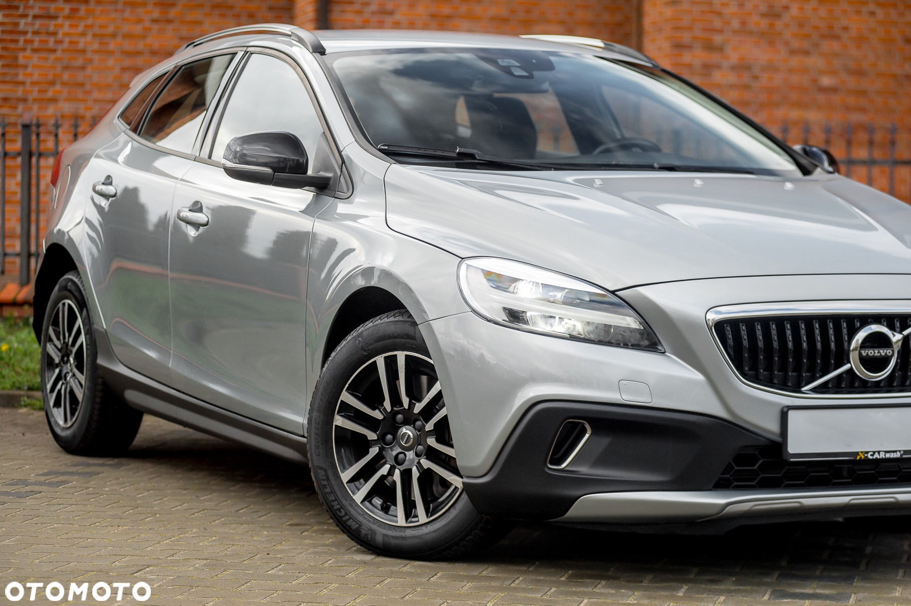 Volvo V40 Cross Country D2 Geartronic Summum - 2