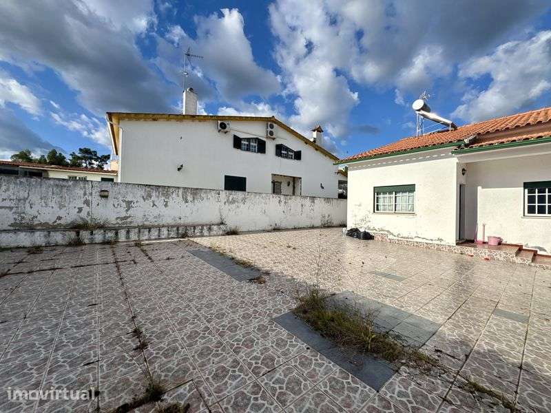 Moradia independente à venda na rua basilio antonio certa abrantes - Grande imagem: 2/8