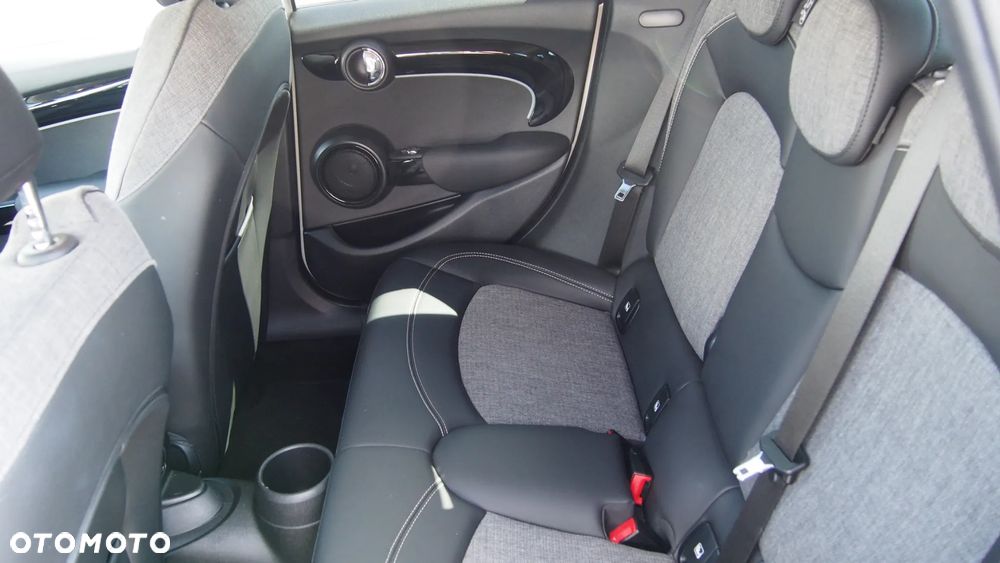 MINI Cooper Classic Trim - 13