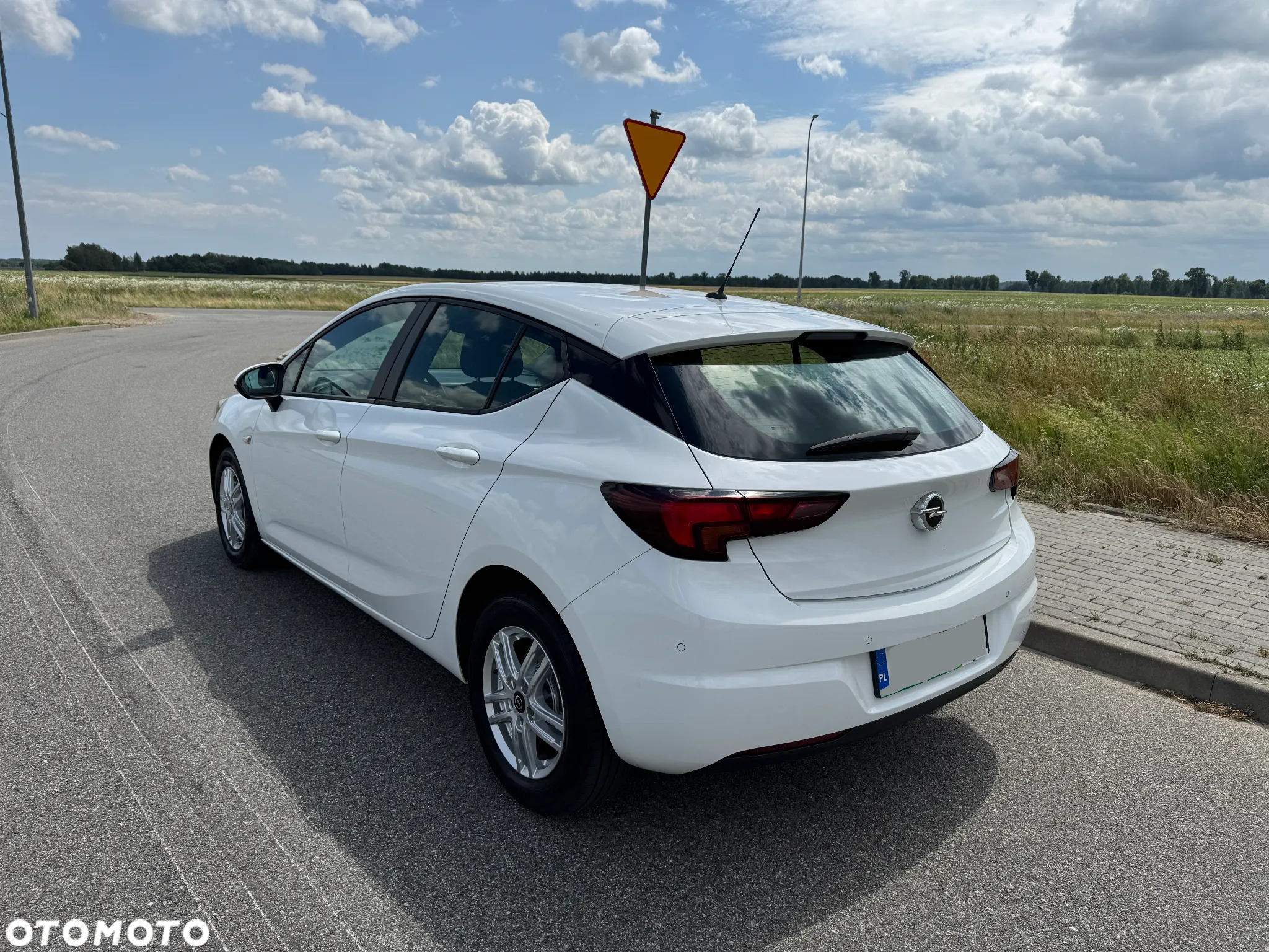 Opel Astra IV 1.4 Essentia - 7