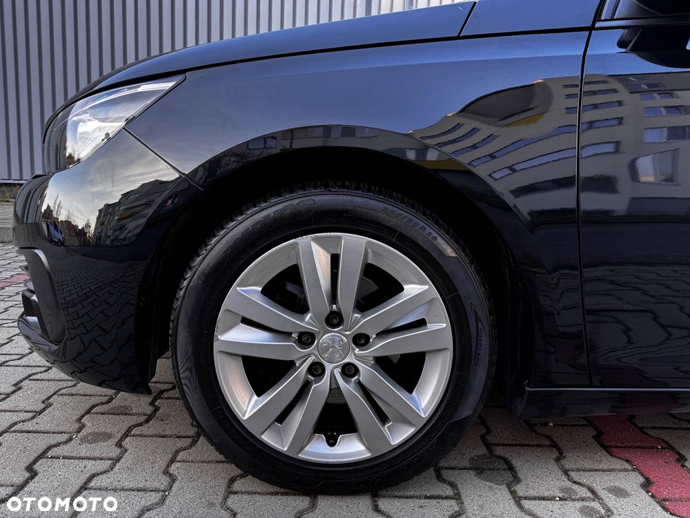 Peugeot 308 PureTech 130 GPF Stop & Start Active Business-Paket - 40