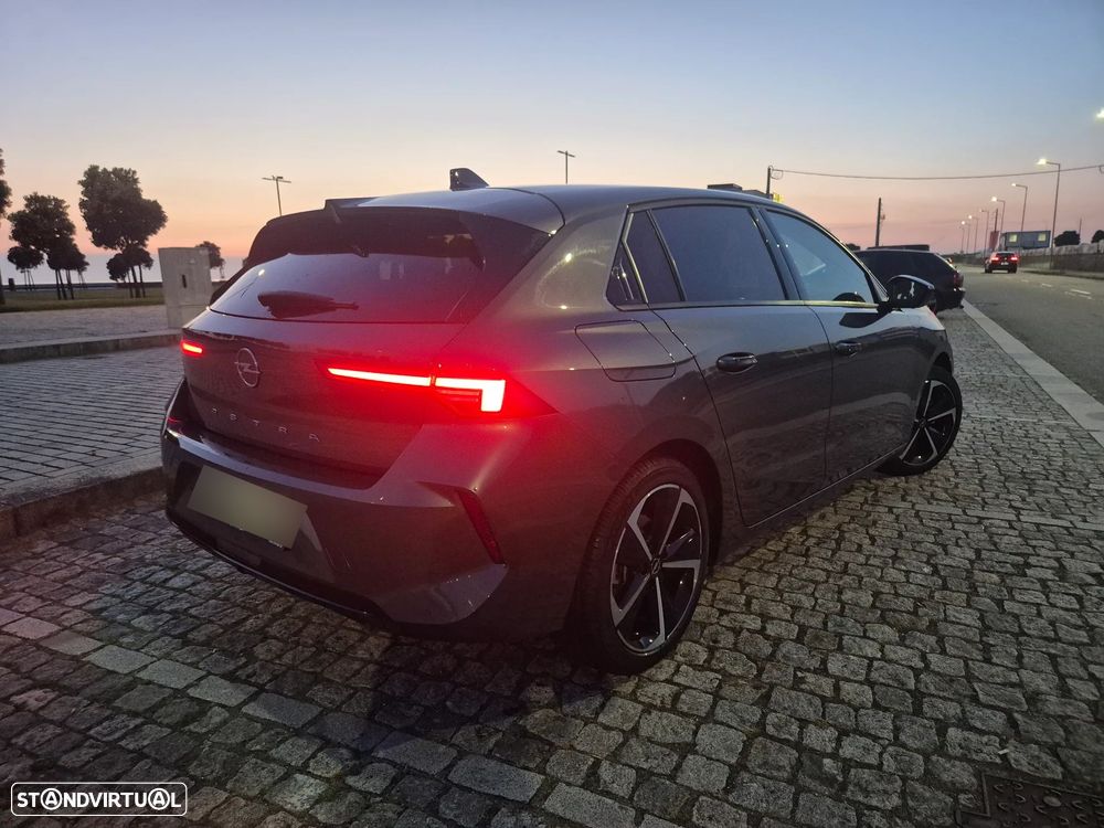Opel Astra 1.2 T Elegance - 7