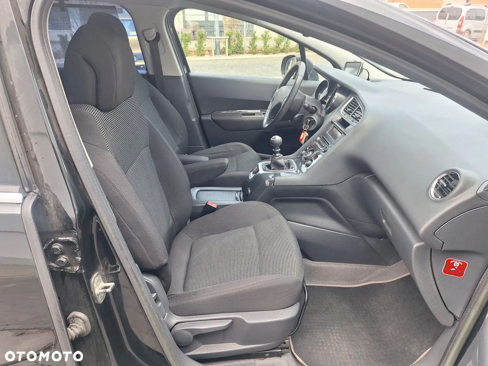 Peugeot 5008 155 THP Family Plus - 18