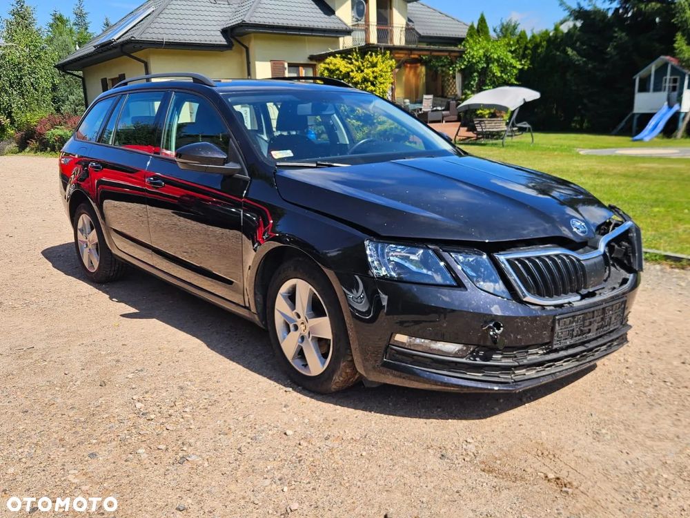 Skoda Octavia 1.6 TDI SCR Ambition - 2