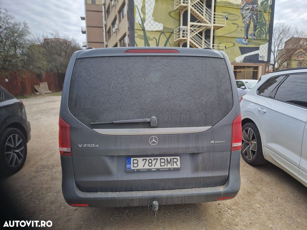 Mercedes-Benz V 250 d Extralang 4Matic 7G-TRONIC SCORE - 3