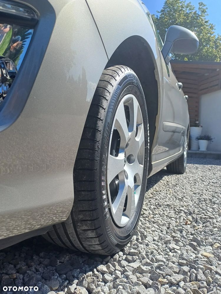 Peugeot 308 HDi FAP 150 Business Line Niveau 2 - 14