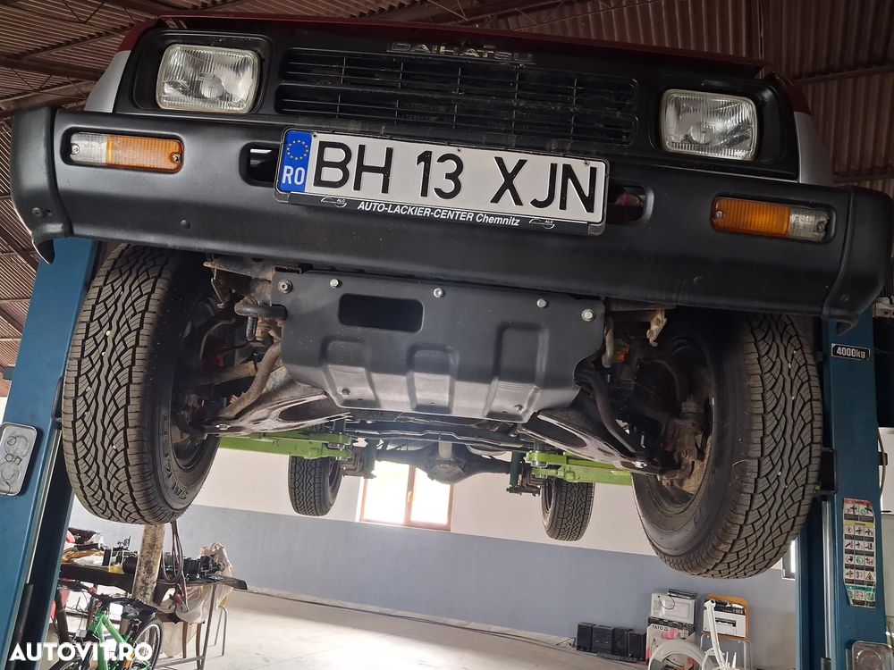 Daihatsu Feroza - 13