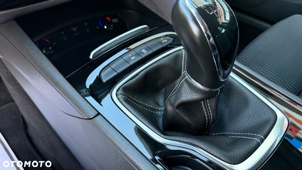 Opel Insignia - 34