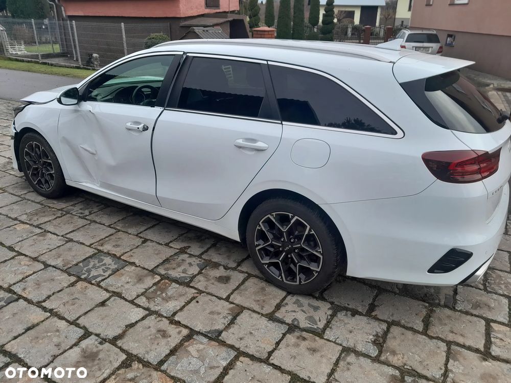 Kia Ceed 1.5 T-GDI OPF GT Line - 29