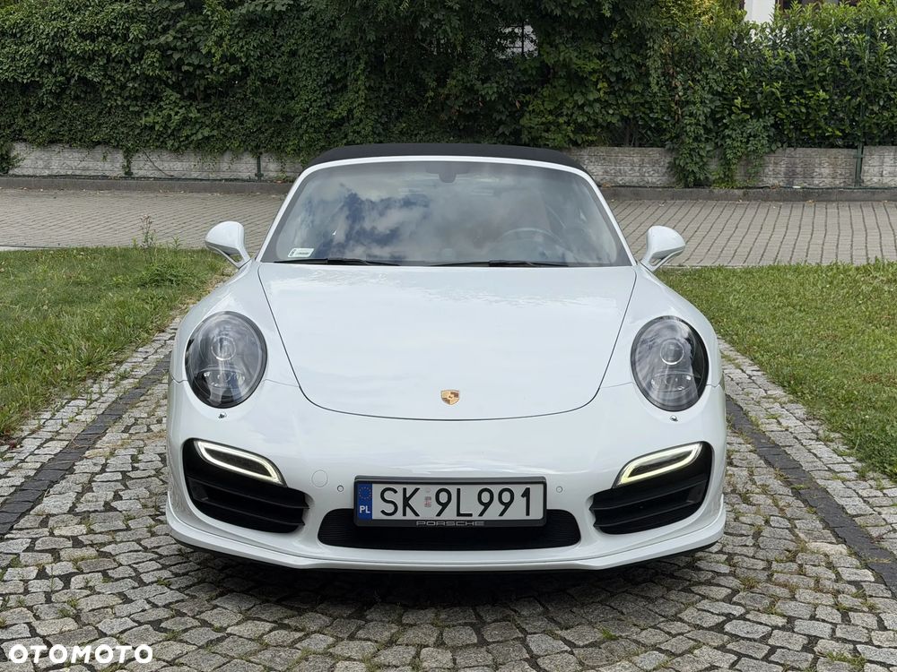 Porsche 911 Turbo - 4