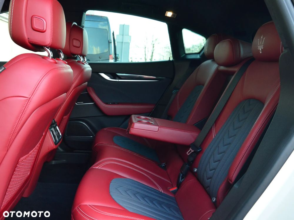 Maserati Levante Q4 - 14