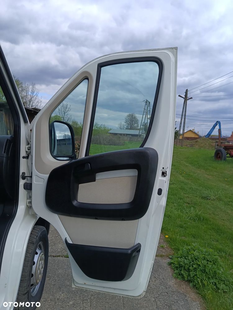 Peugeot Boxer 2.0 diesel 163kM, manual, końcówka 2016roku, WEBASTO, HAK, UDOKUMENTOWANY NIEWIELKI PRZEBIEG! 100% ORGINALNY LAKIER! AUTO SPRAWNE !! - 34