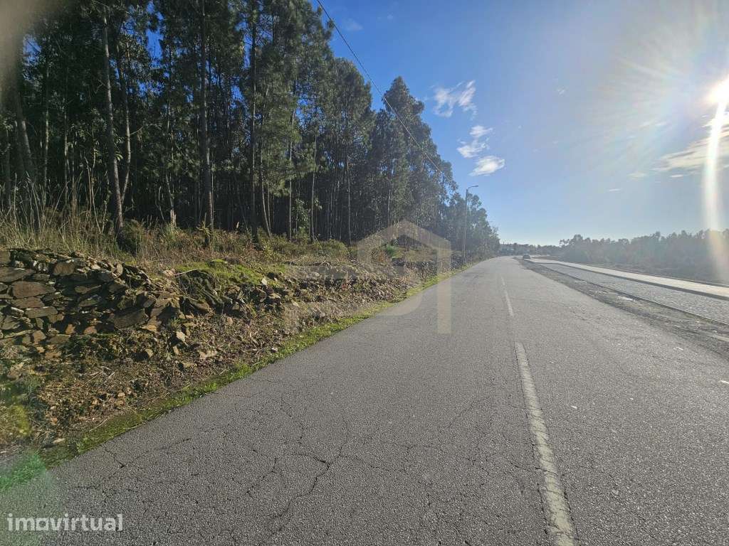 Terreno com 8850m2 em Lousado, Vila Nova de Famalicão - Grande imagem: 3/3