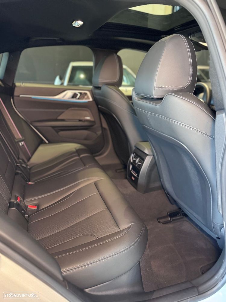 BMW i4 eDrive40 Pack Desportivo M Pro - 56