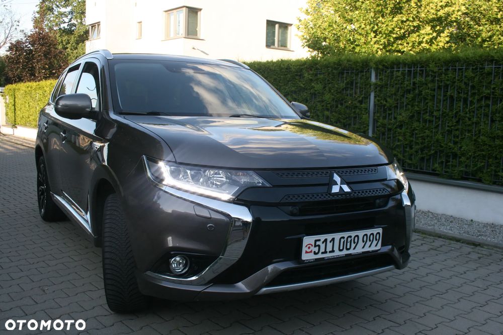 Mitsubishi Outlander Intense + - 4