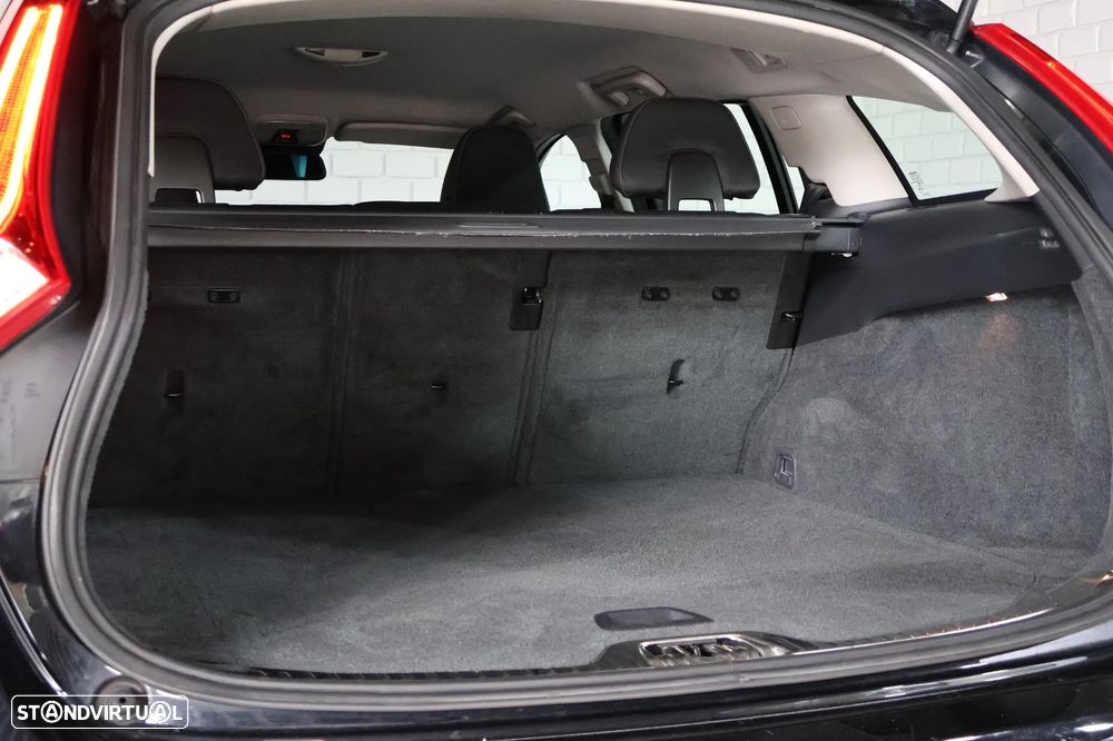 Volvo V60 1.6 D2 Drive Momentum Start/Stop - 30