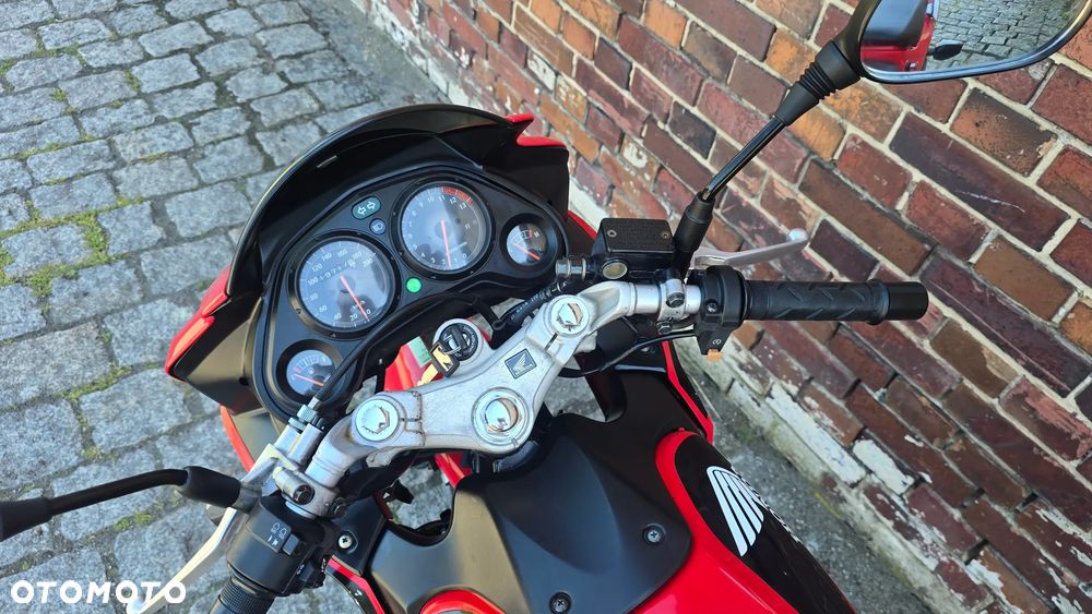 Honda CBR - 16