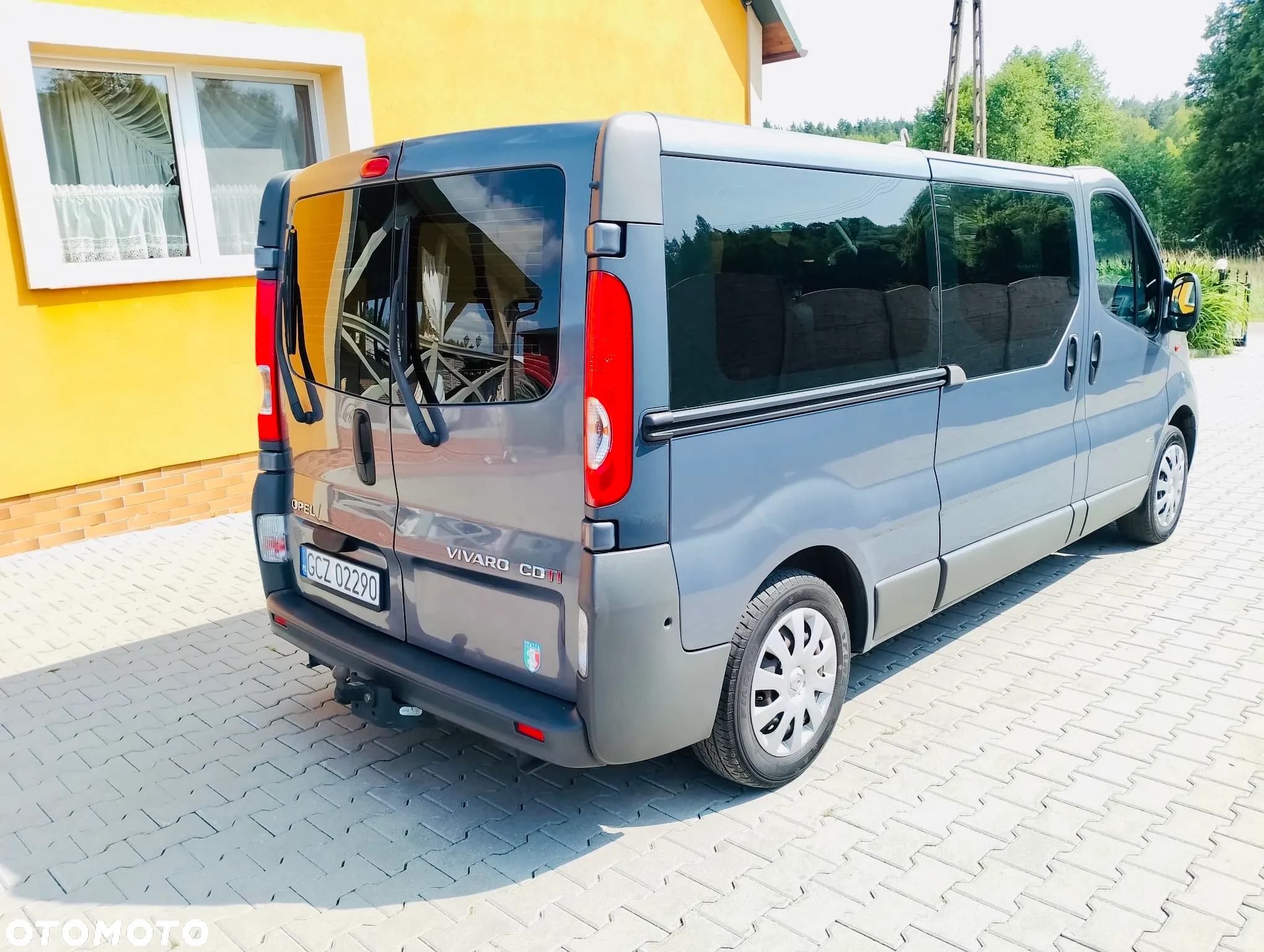 Opel Vivaro - 8