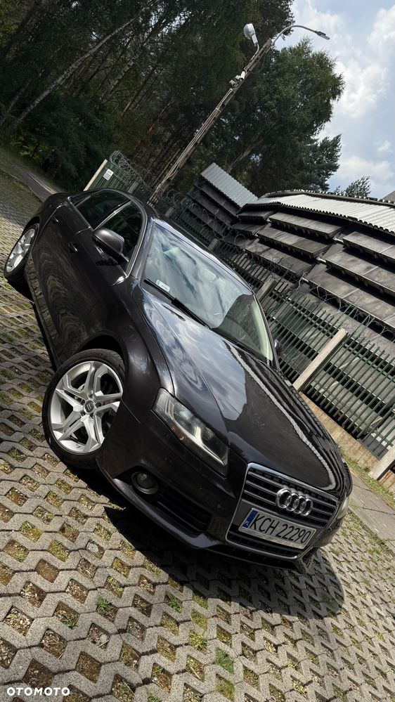 Audi A4 Limousine - 4