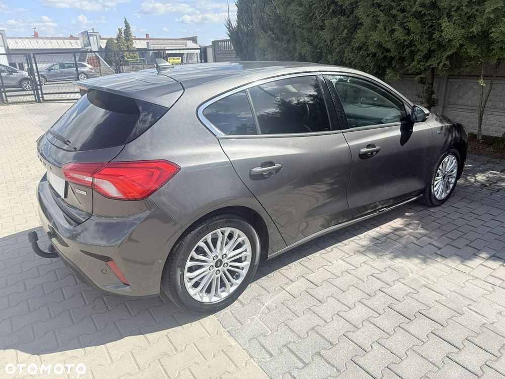 Ford Focus - 1