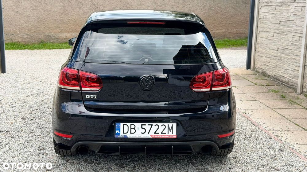 Volkswagen Golf 2.0 GTI DSG - 17