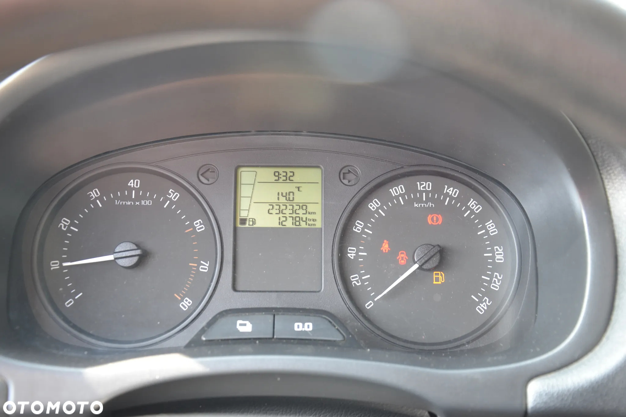 Skoda Fabia 1.2 HTP - 13