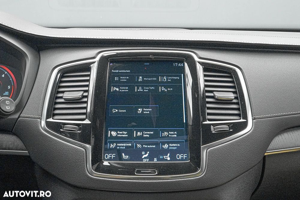 Volvo XC 90 B5 D AWD Ultimate Bright - 27