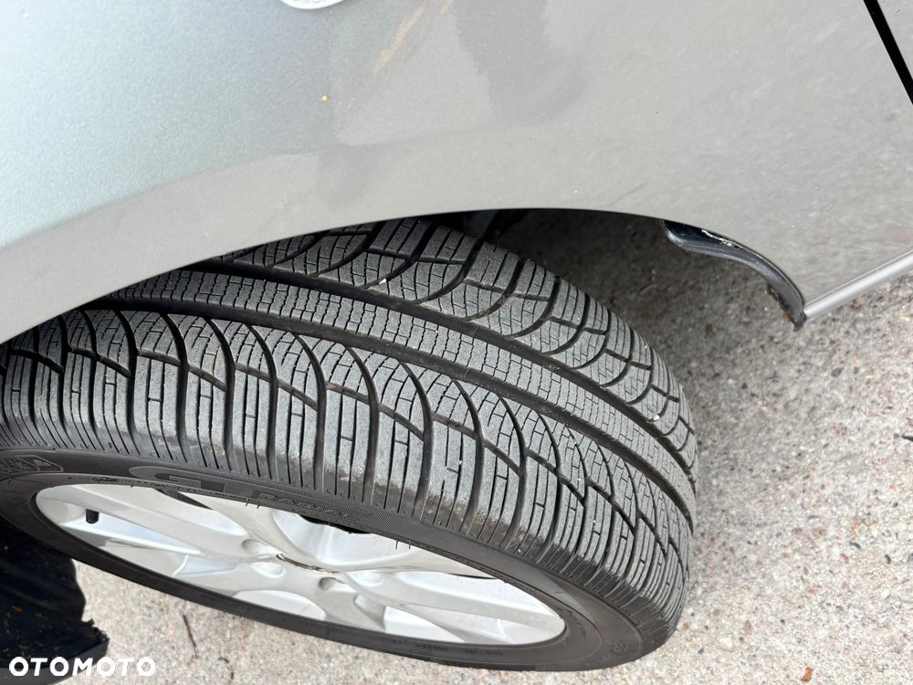 Mazda 2 1.3 Exclusive - 21