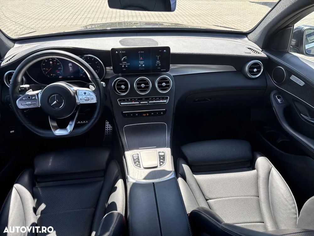 Mercedes-Benz GLC Coupe 300 4MATIC MHEV - 15