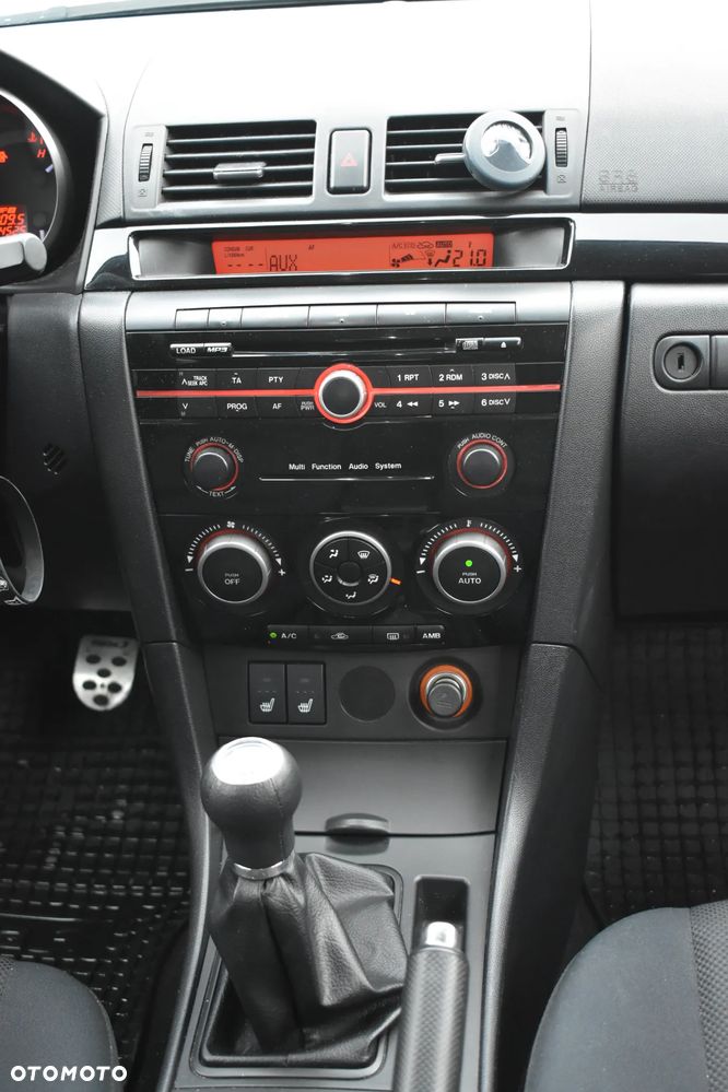 Mazda 3 2.0 Sport - 16