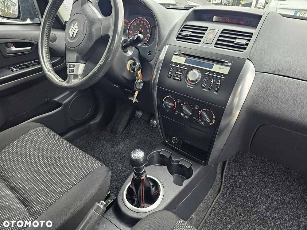 Suzuki SX4 1.6 GS / Premium - 20