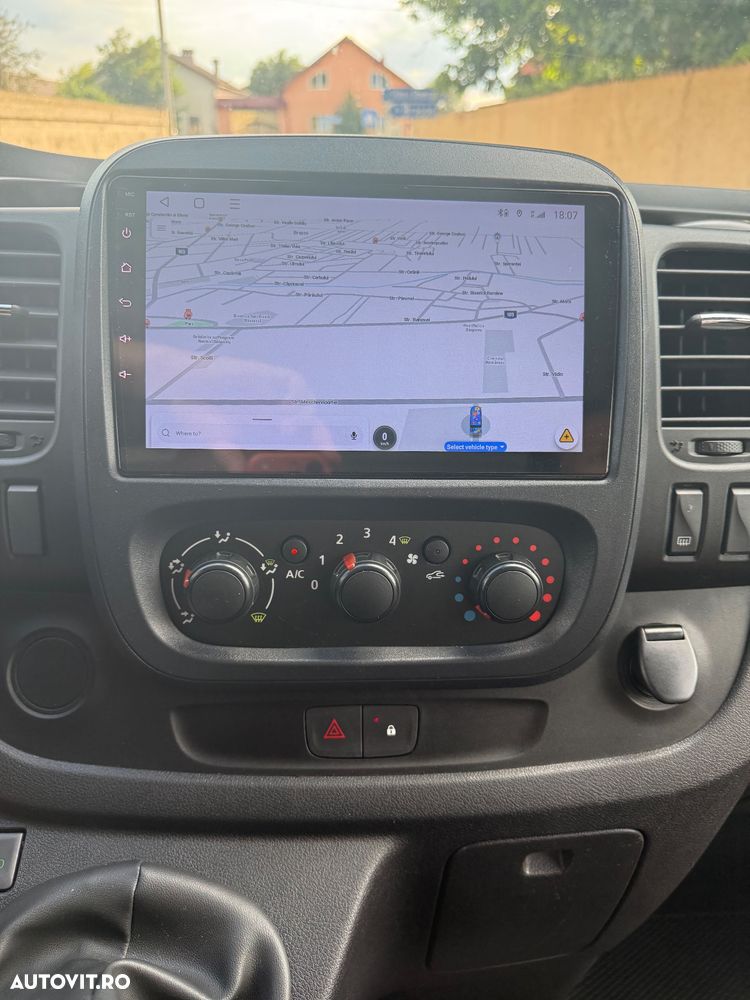 Renault Trafic - 6