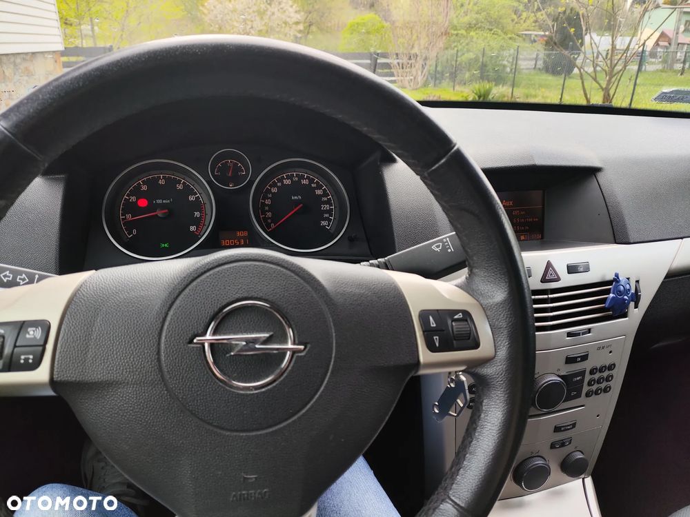 Opel Astra 1.6 - 10
