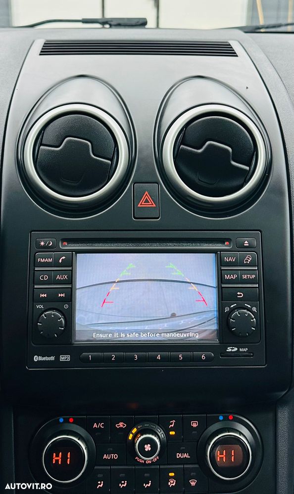 Nissan Qashqai 2.0 DCI 4 x 4 DPF Aut tekna - 25