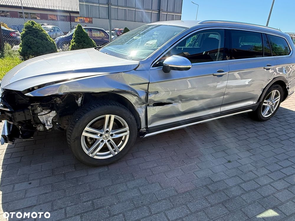 Volkswagen Passat Alltrack 2.0 TDI SCR 4Motion DSG - 3