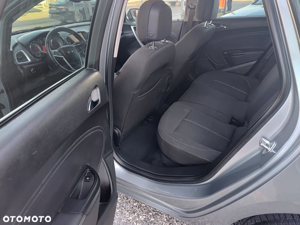 Opel Astra 2.0 CDTI DPF Innovation - 14