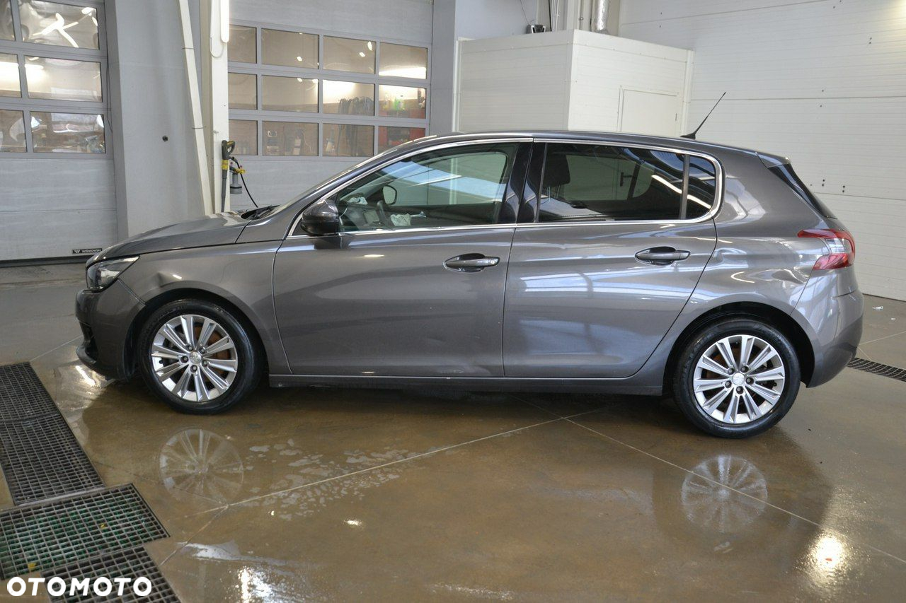 Peugeot 308 - 4