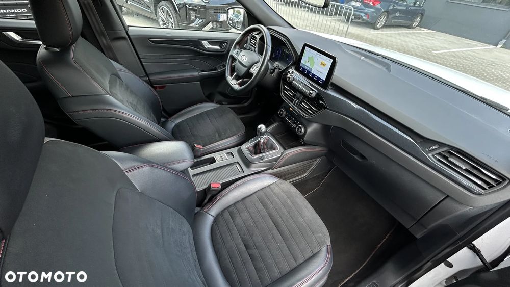 Ford Kuga 1.5 EcoBoost FWD ST-Line - 23